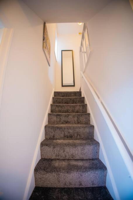 Isinmi Home - Close To Mcr City Manchester Extérieur photo