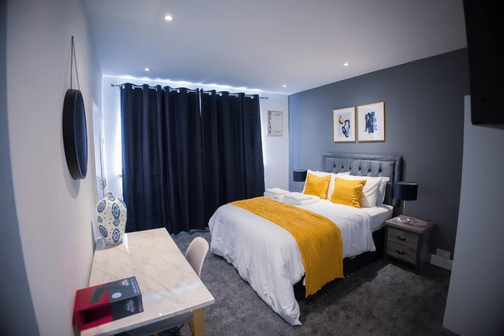 Isinmi Home - Close To Mcr City Manchester Extérieur photo
