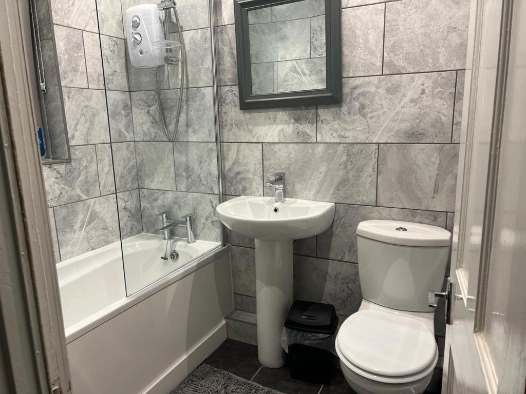 Isinmi Home - Close To Mcr City Manchester Extérieur photo